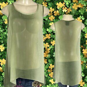 Bobeau M Green Sheer Ombre Crew Neckline Relaxed Fit Step-Hem Sleeveless Top